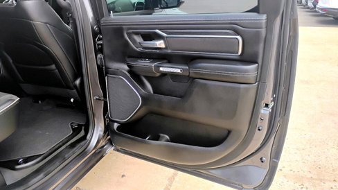 Used 2024 RAM 1500 Laramie image 16