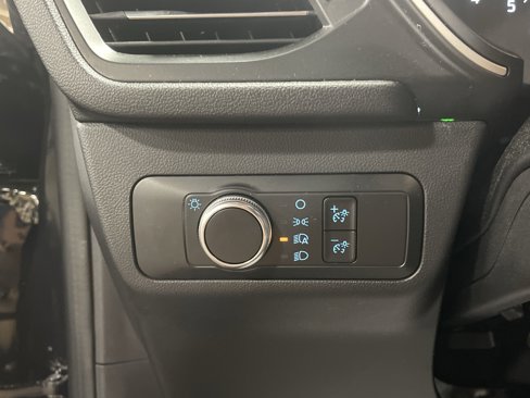 Used 2022 Ford Escape SE image 18