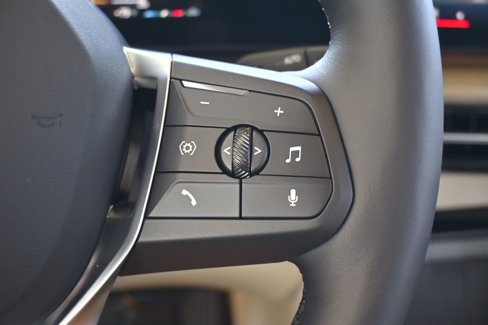 New 2025 BMW X1 xDrive28i w/ Premium Package image 21