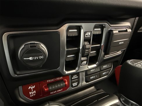 New 2025 Jeep Wrangler Unlimited Rubicon 392 image 31