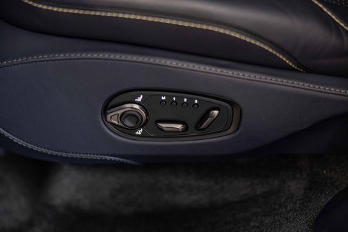 Used 2025 Aston Martin DBX 707 image 24