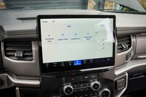 Used 2023 Ford Expedition XLT image 21