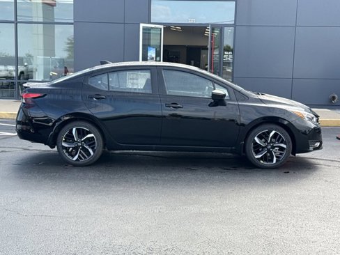 New 2025 Nissan Versa SR image 2