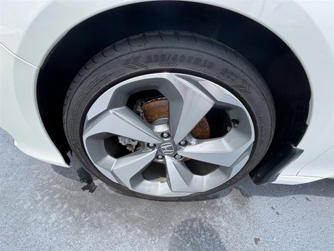 Used 2019 Honda Accord Touring image 11