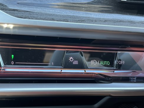 New 2026 BMW 740i w/ Premium Package image 15