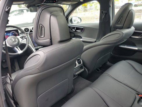 Used 2025 Mercedes-Benz C 300 Sedan image 11