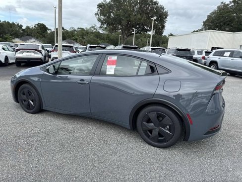 New 2026 Toyota Prius LE image 4