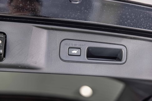 Used 2025 Honda Pilot Elite image 17