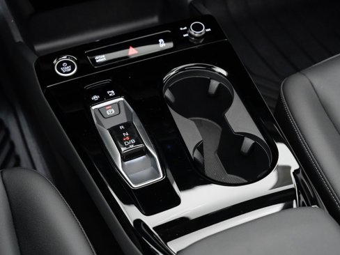 Certified 2025 Audi Q6 e-tron Premium w/ Convenience Package image 16