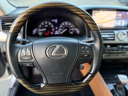 Used 2015 Lexus LS 460 L image 37