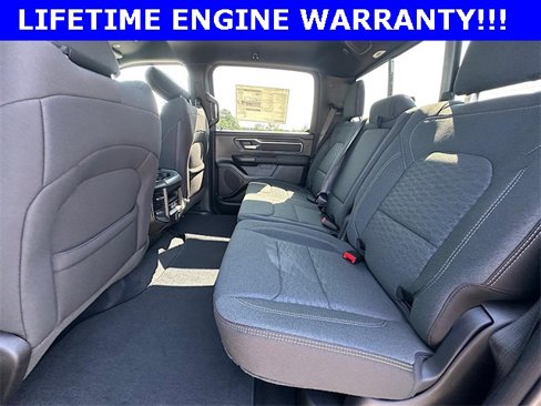 New 2026 RAM 1500 4x4 Crew Cab image 15