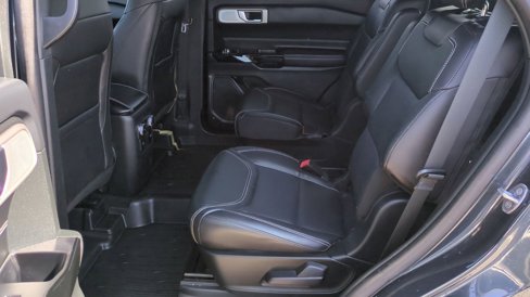 Certified 2024 Ford Explorer ST w/ Equipment Group 401A image 15