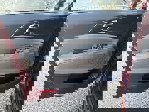 New 2026 Kia Carnival LXS image 23
