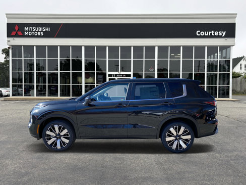 New 2025 Mitsubishi Outlander SE image 2