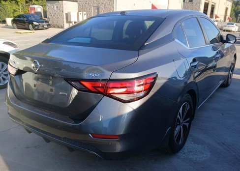 Used 2021 Nissan Sentra SV image 2