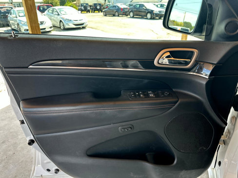 Used 2017 Jeep Grand Cherokee Limited 75th Anniversary image 34