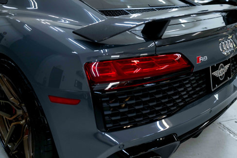 Used 2022 Audi R8 V10 w/ Premium Package image 27