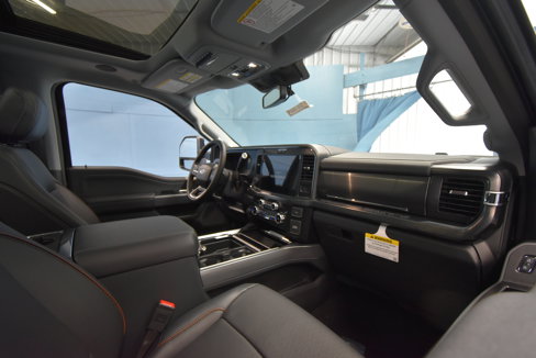 New 2025 Ford F250 Lariat w/ Lariat Ultimate Package image 22