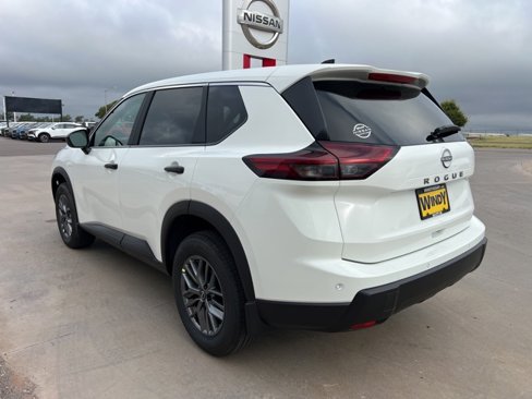 New 2026 Nissan Rogue S image 5