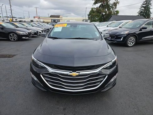 Used 2023 Chevrolet Malibu LT image 2