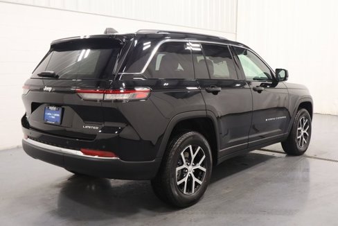 New 2025 Jeep Grand Cherokee Limited image 9