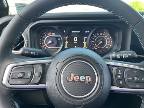 New 2025 Jeep Wrangler Sahara image 21