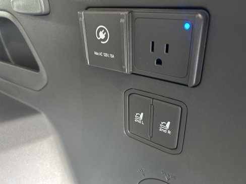 New 2026 Kia EV9 Wind image 12
