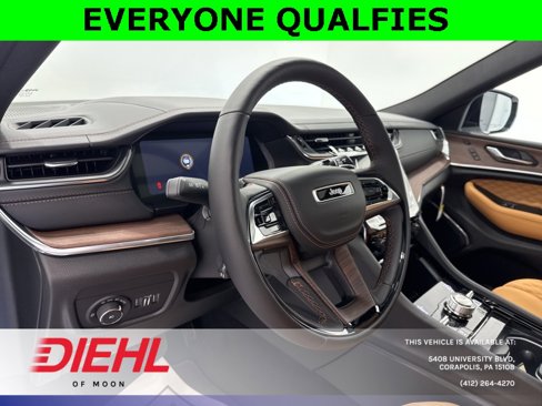New 2025 Jeep Grand Cherokee Summit image 23