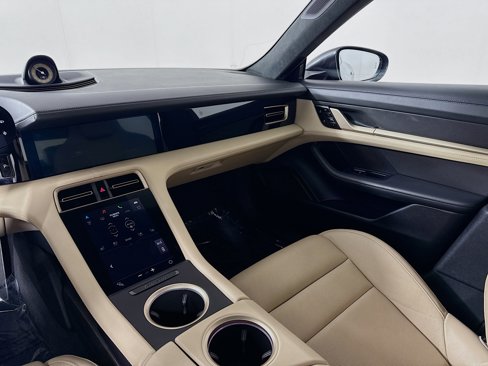 Certified 2020 Porsche Taycan Turbo S image 23