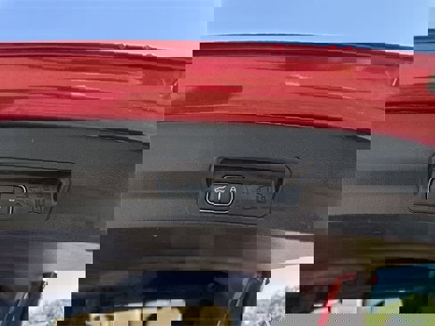 Used 2022 Ford Explorer Limited image 17