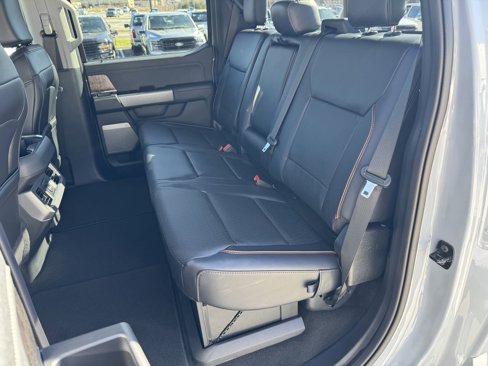 New 2025 Ford F250 Lariat w/ Lariat Ultimate Package image 29