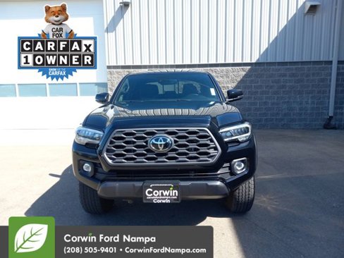 Used 2022 Toyota Tacoma TRD Off-Road image 8