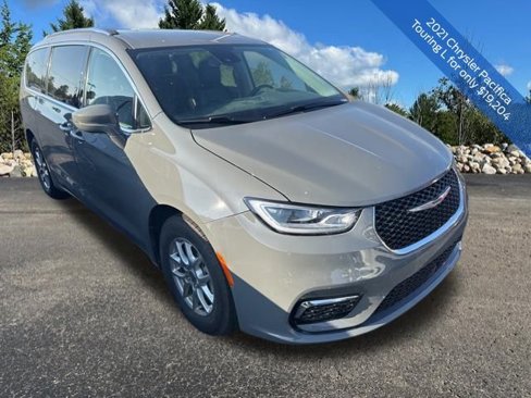 Used 2021 Chrysler Pacifica Touring-L image 12