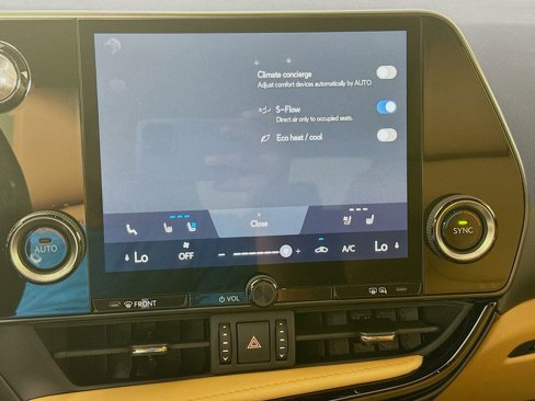 Certified 2025 Lexus NX 250 FWD w/ Premium Package image 16