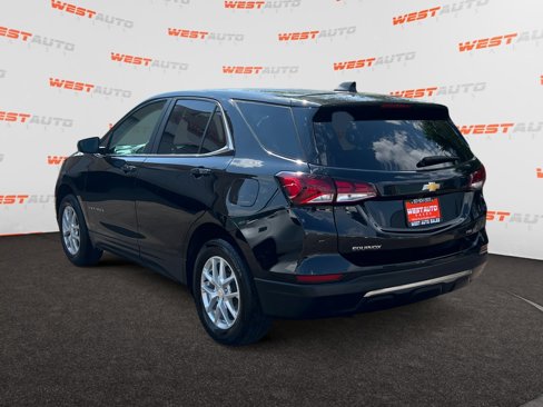 Used 2023 Chevrolet Equinox LT image 3