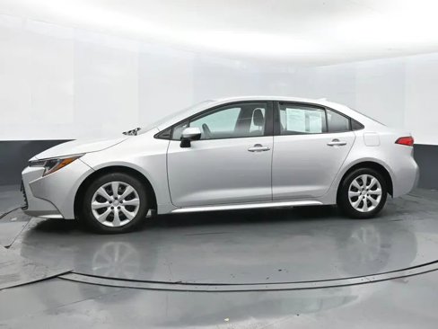 Used 2024 Toyota Corolla LE image 5