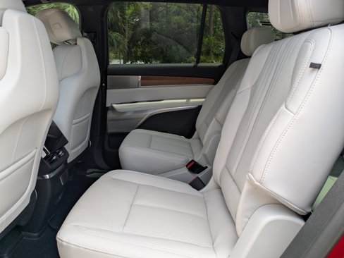 New 2026 Cadillac Vistiq Sport w/ LPO, Floor Liner Package image 30