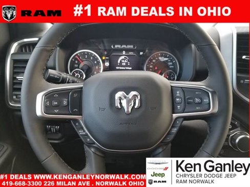 New 2026 RAM 1500 4x4 Crew Cab image 13