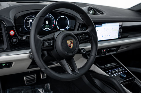 New 2026 Porsche Cayenne S image 13