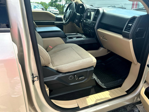 Used 2018 Ford F150 XLT w/ Equipment Group 302A Luxury image 21