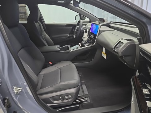 New 2025 Subaru Solterra Touring image 5