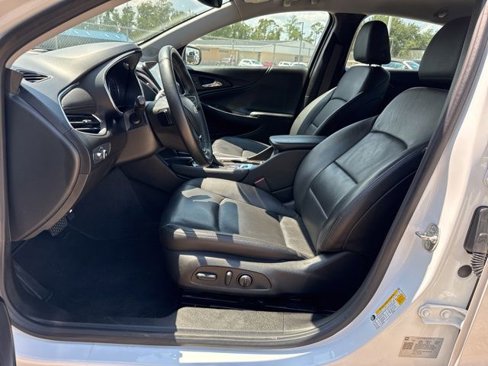 Used 2024 Chevrolet Malibu LT image 30