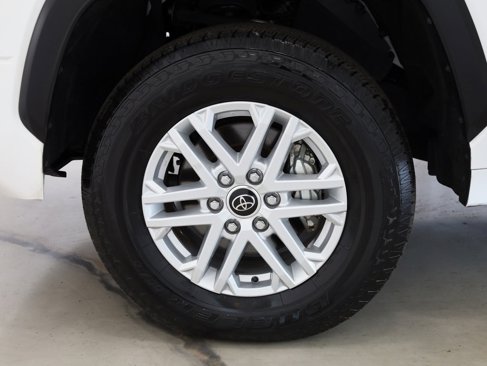 Used 2024 Toyota Tundra SR5 w/ SR5 Convenience Package image 33