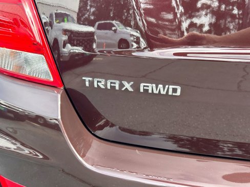 Certified 2022 Chevrolet Trax LT w/ LT Convenience Package image 31