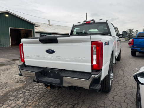 Used 2024 Ford F250 XL w/ XL Chrome Package image 2