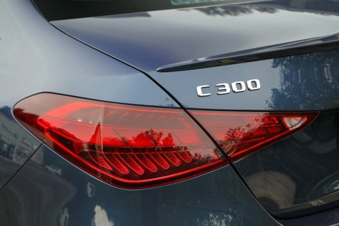Used 2024 Mercedes-Benz C 300 4MATIC Sedan image 11