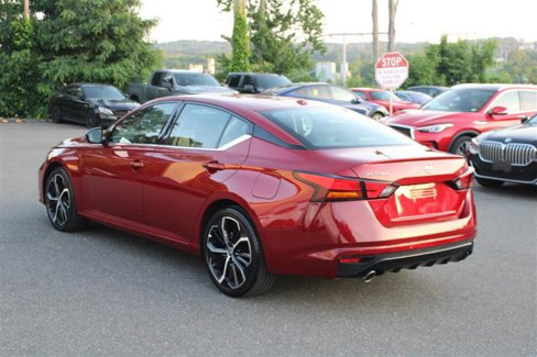 Used 2024 Nissan Altima 2.5 SR image 6