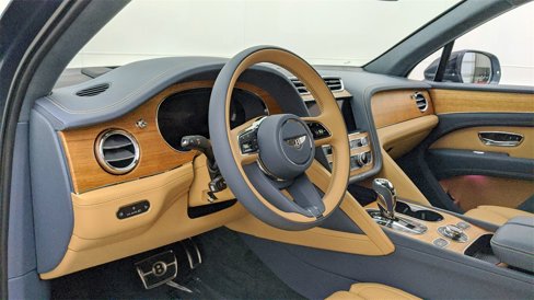 New 2024 Bentley Bentayga image 12