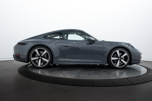 Certified 2025 Porsche 911 Carrera image 8