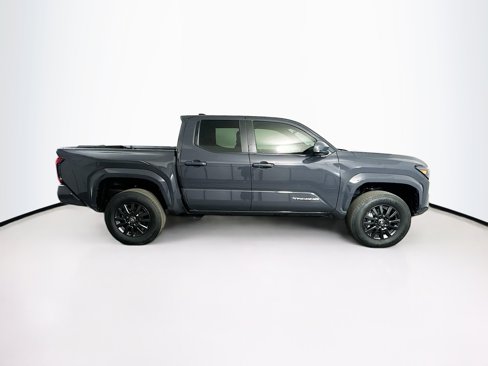 Used 2025 Toyota Tacoma SR5 image 10